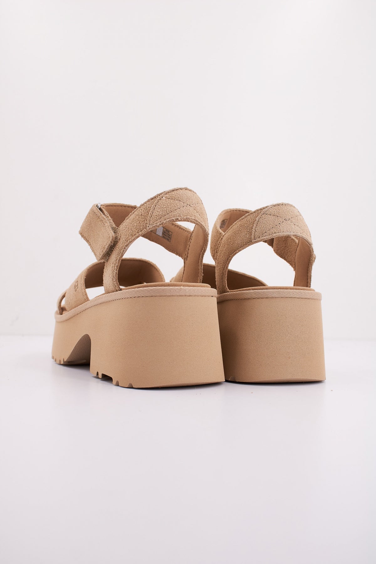 UGG W NEW HEIGHTS ANKLE  en color MSTRDS  (4)