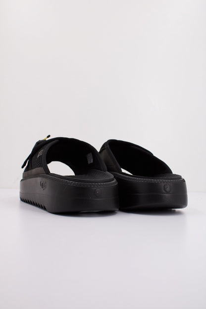 UGG M MAXXER SLIDE en color BLACK  (4)