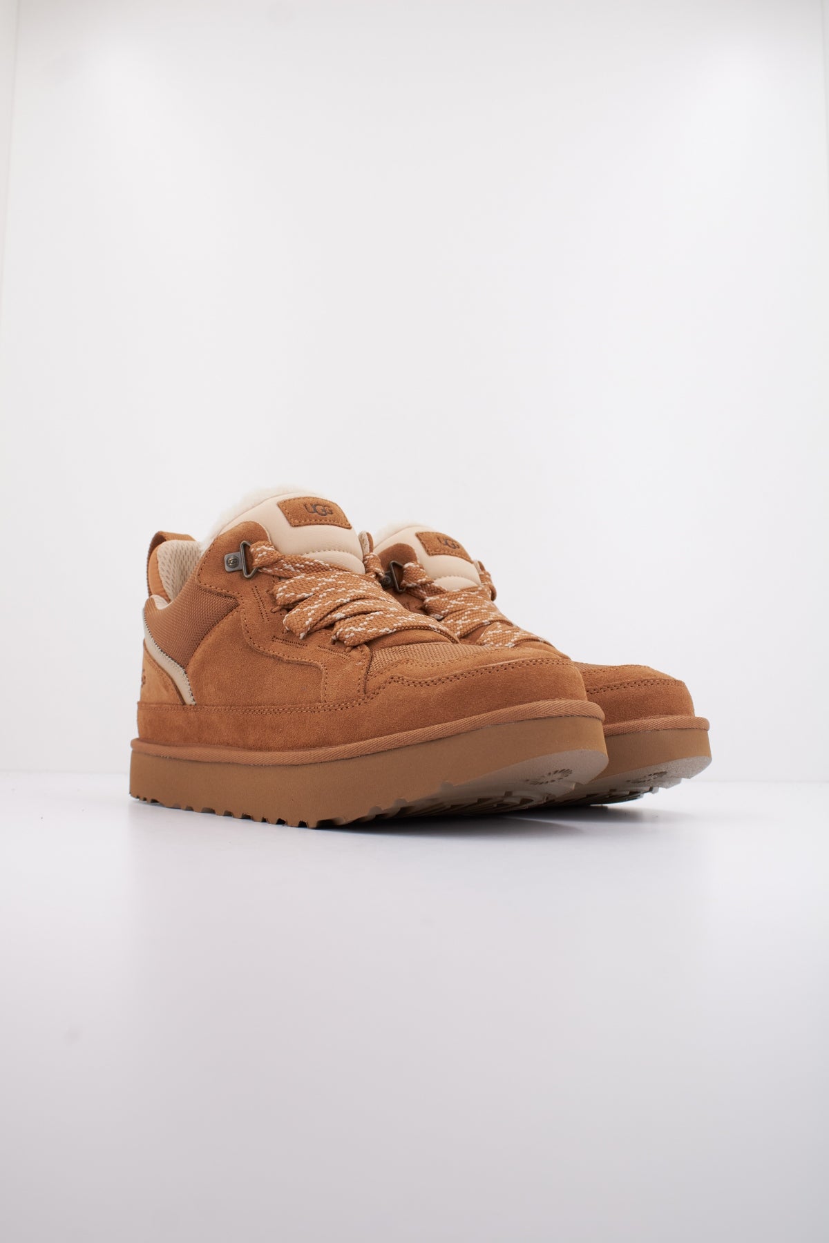 UGG M LOWMEL en color CHE  (2)
