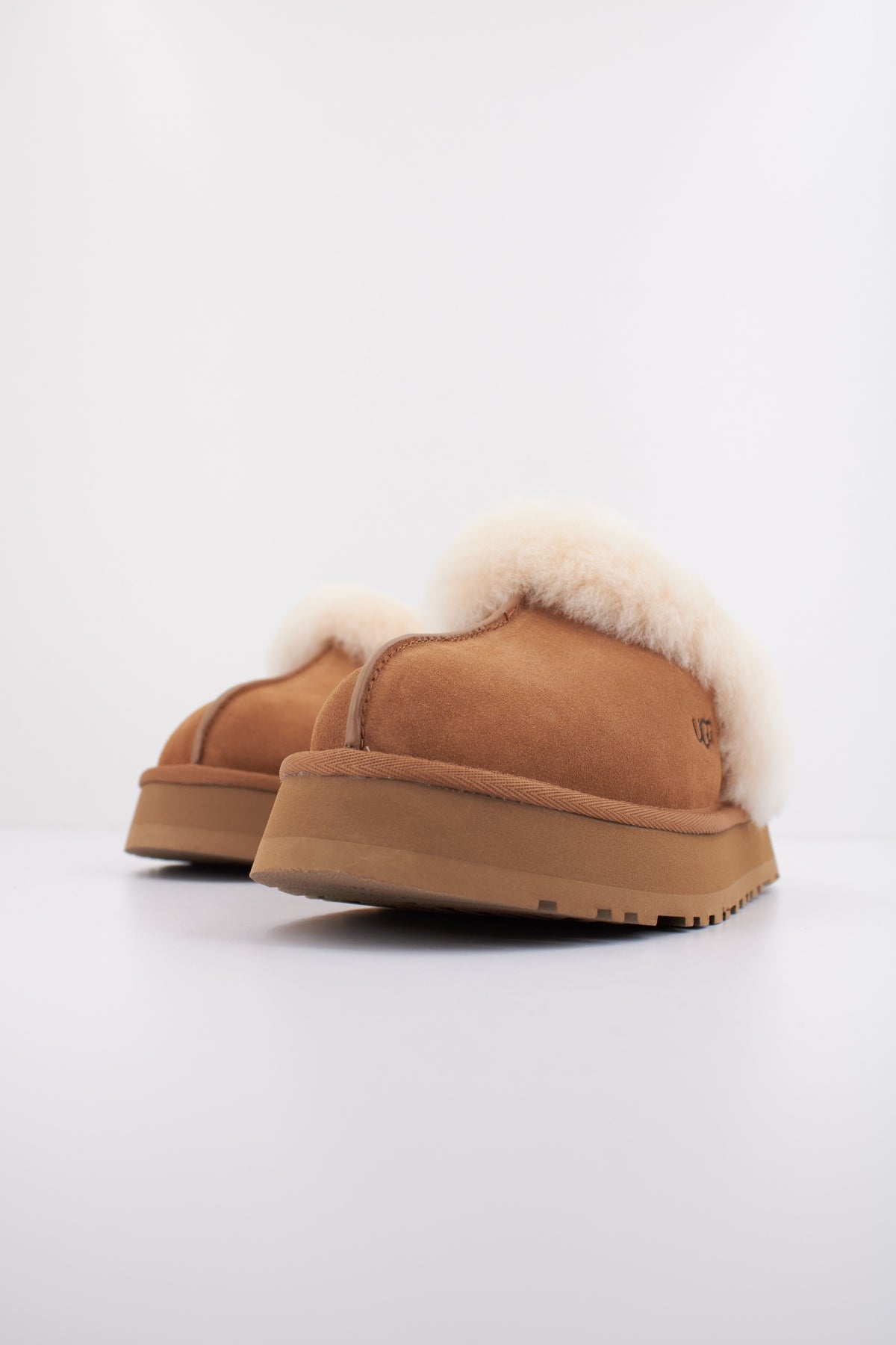 UGG W DISQUETTE en color CHE  (2)
