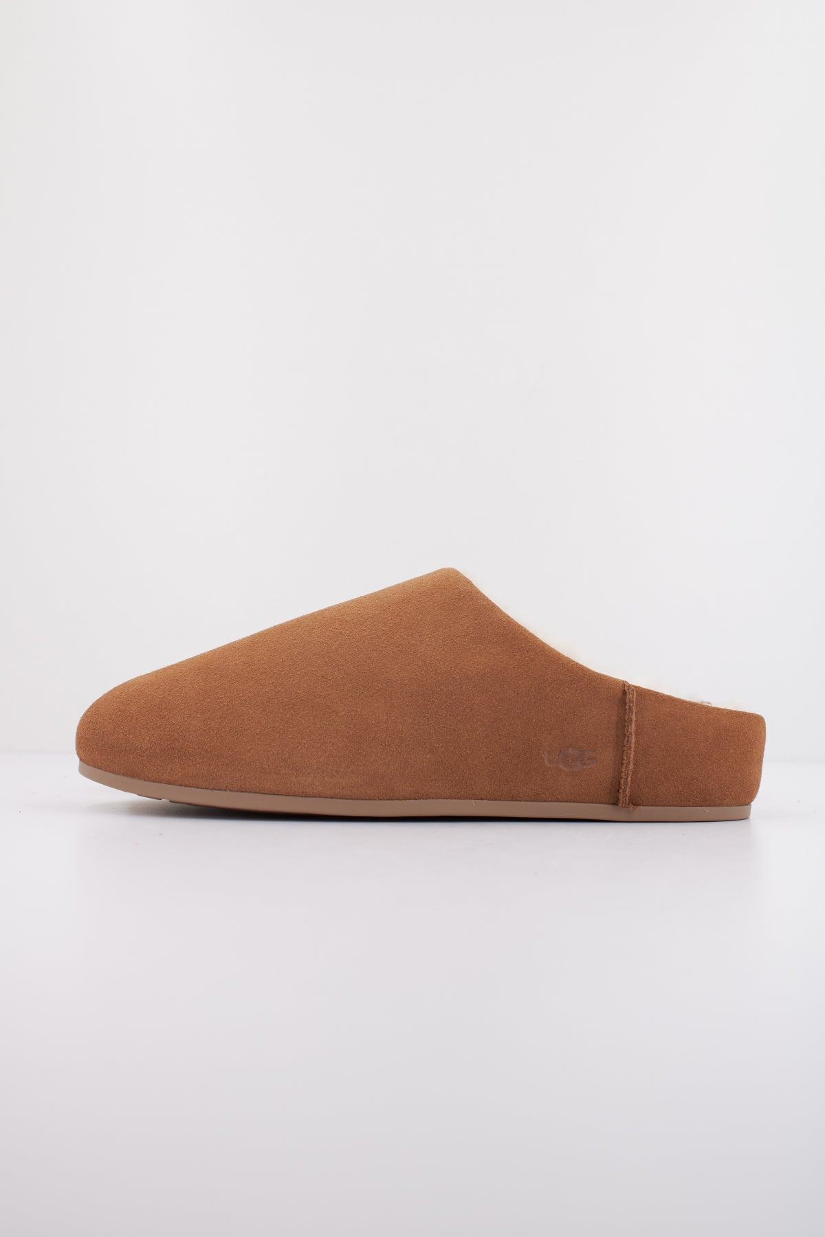 UGG W ELEA SLIP-ON en color CHE  (1)