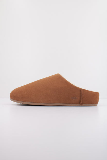 UGG W ELEA SLIP-ON en color CHE  (1)