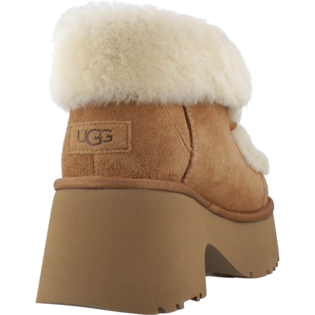 UGG ESMEE LACE UP en color CHE  (3)
