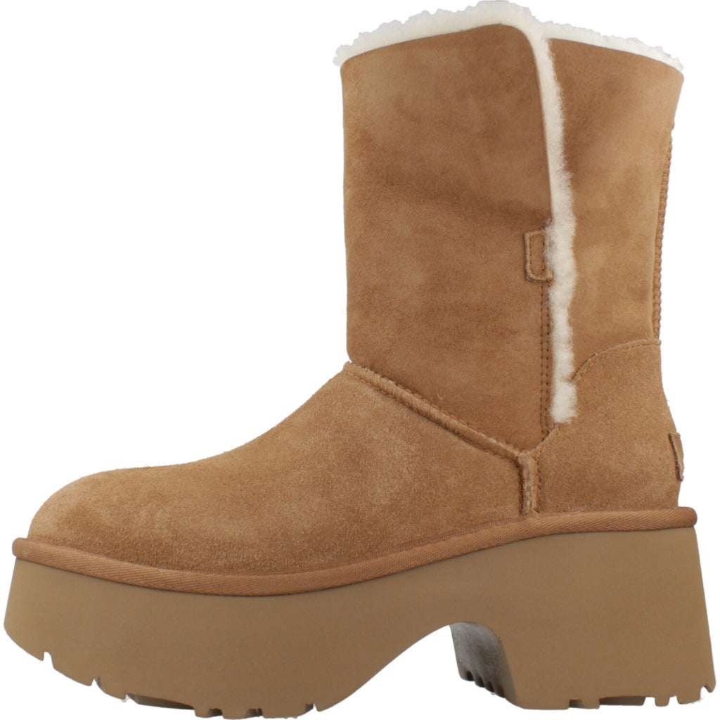 UGG ESMEE BOOT en color CHE  (2)