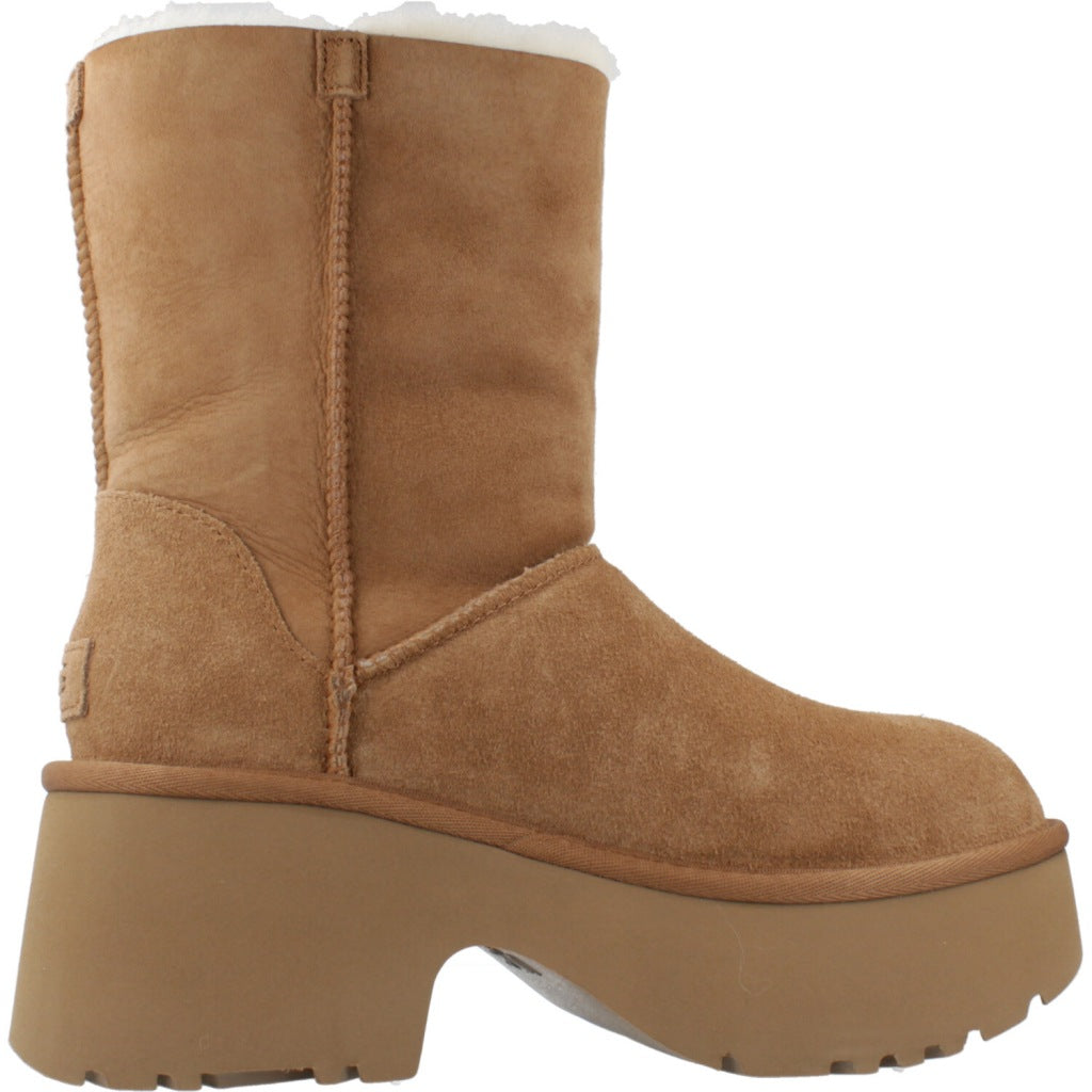 UGG ESMEE BOOT en color CHE  (4)