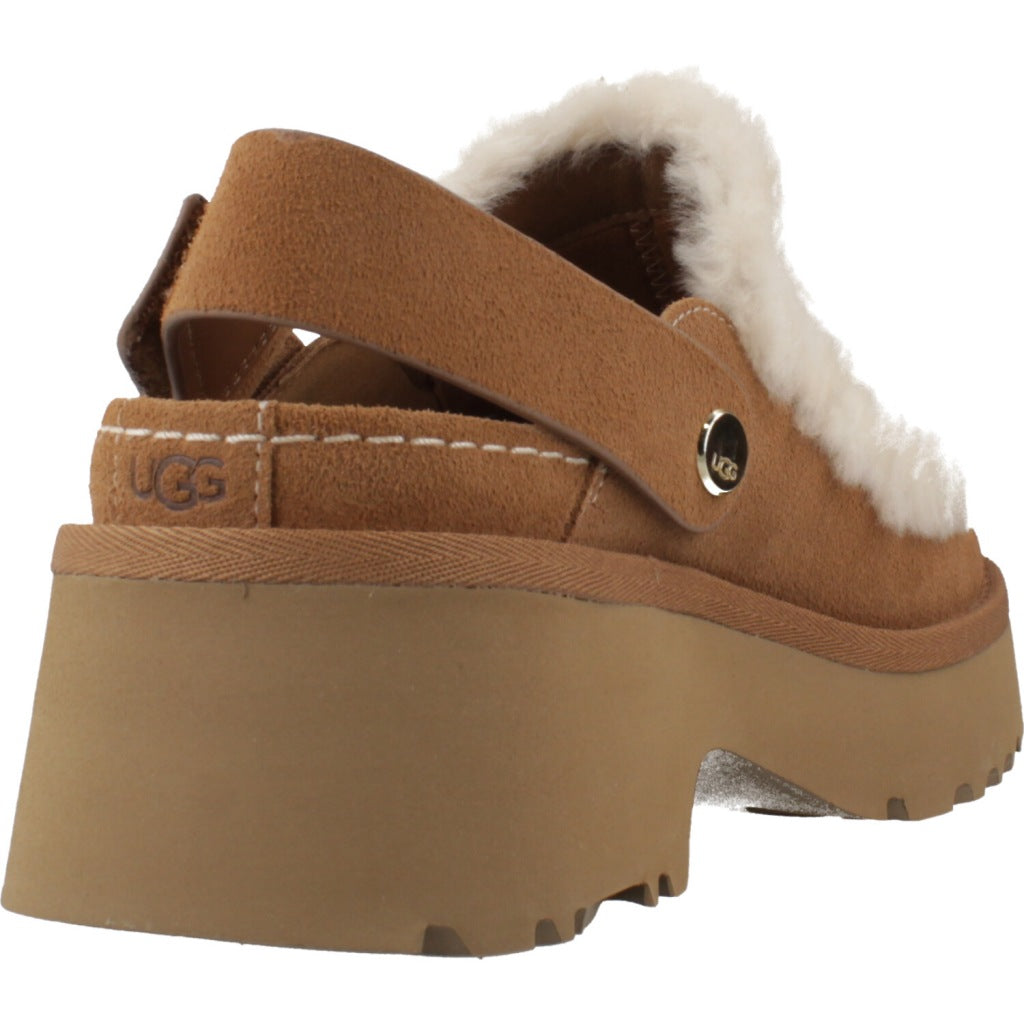 UGG W NEW HEIGHTS ESMEE  en color CHE  (3)