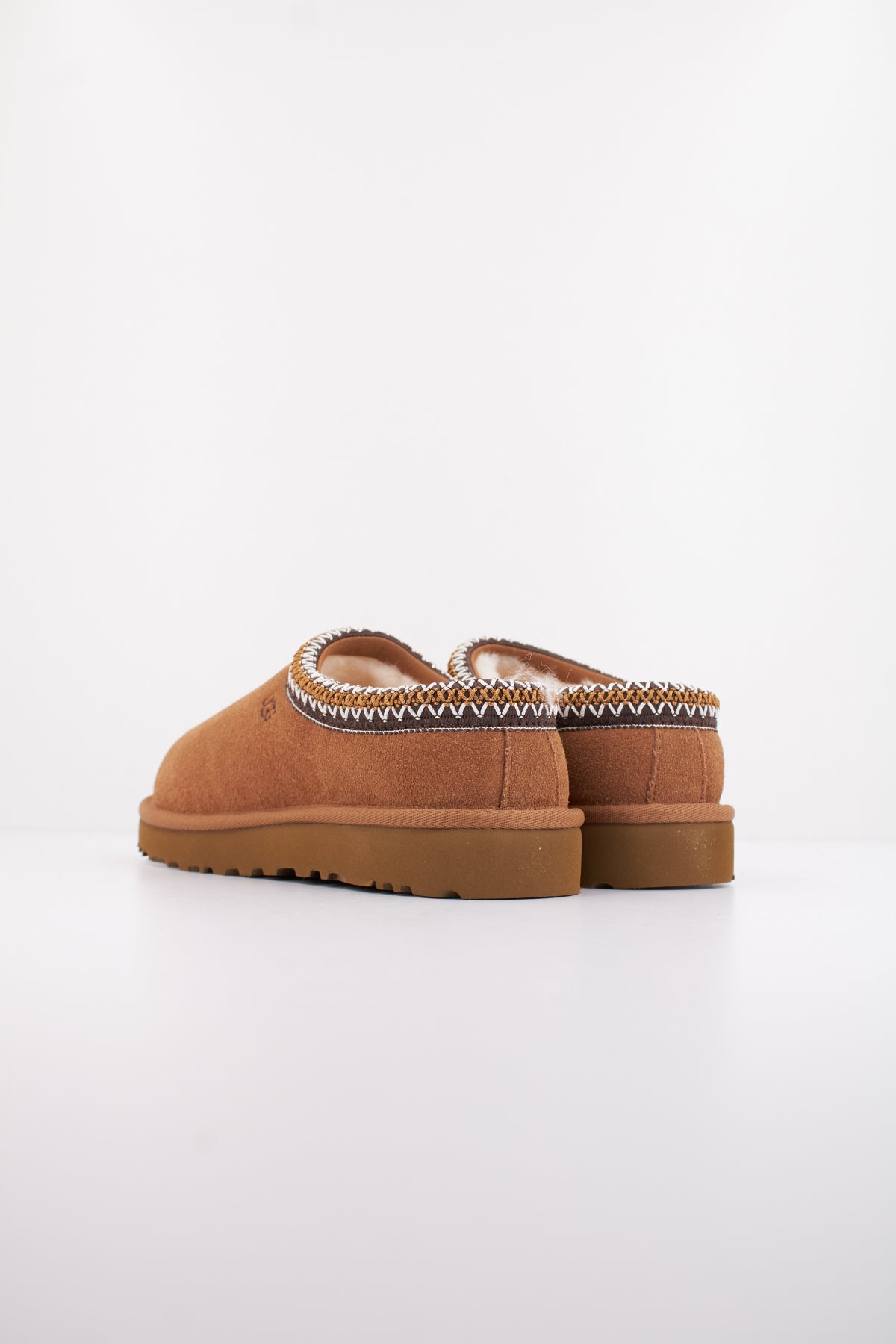 UGG W TASMAN II en color CHE  (5)