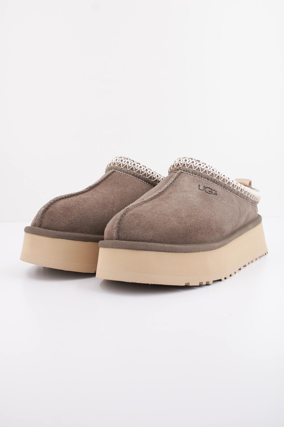 UGG W TAZZ II en color DDRG  (2)