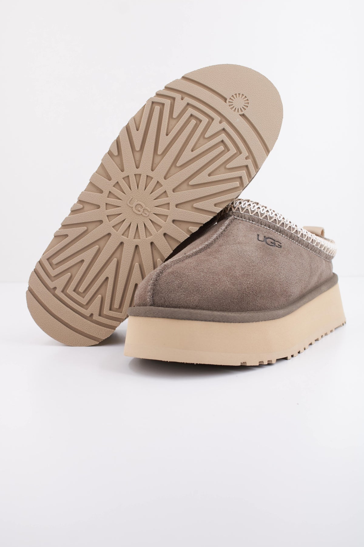 UGG W TAZZ II en color DDRG  (5)