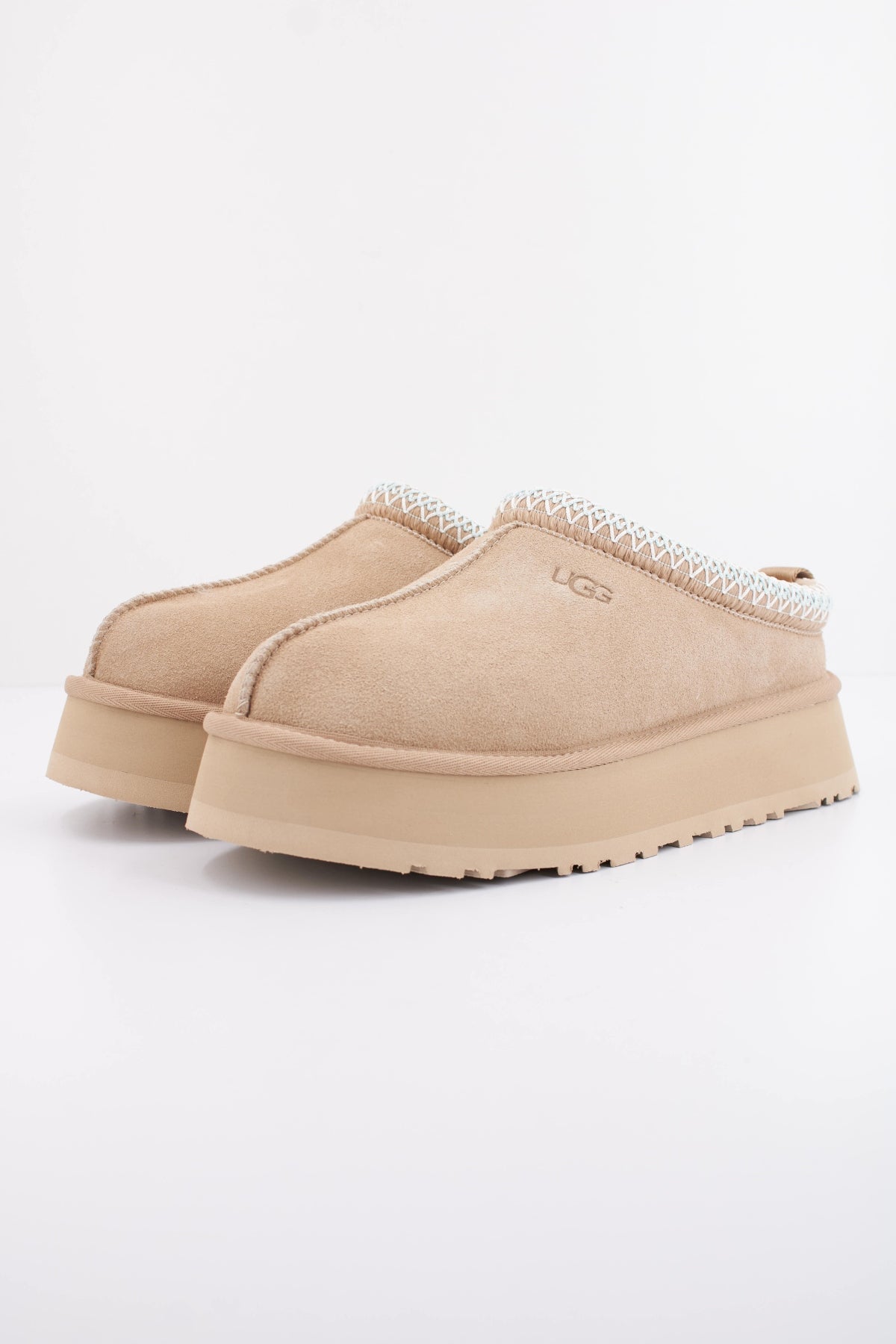 UGG W TAZZ II en color SAN  (2)
