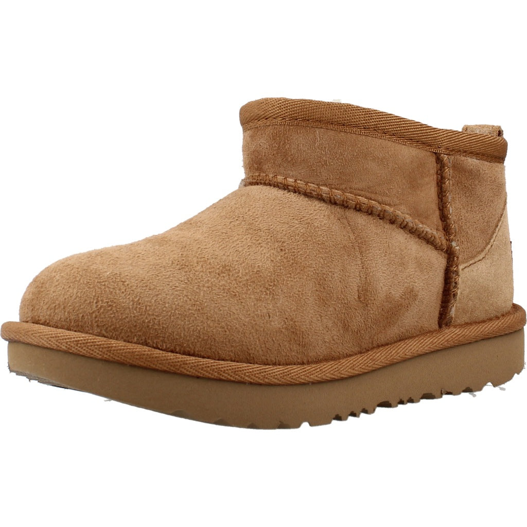 UGG T CLASSIC ULTRA MINI en color CHE  (1)