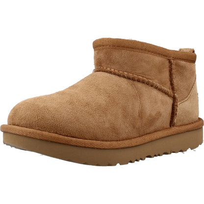 UGG T CLASSIC ULTRA MINI en color CHE  (1)