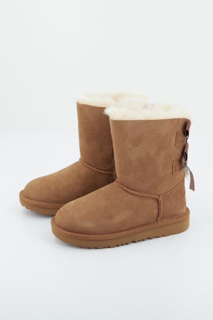 UGG BAILEY BOW II en color CHESTNUT  (1)