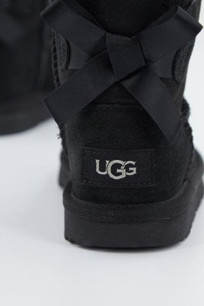 UGG MINI BAILEY BOW II en color BLACK  (4)