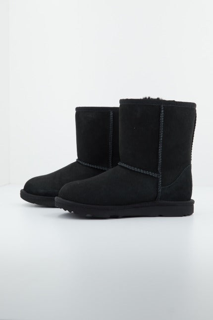 UGG CLASSIC II en color BLACK  (1)