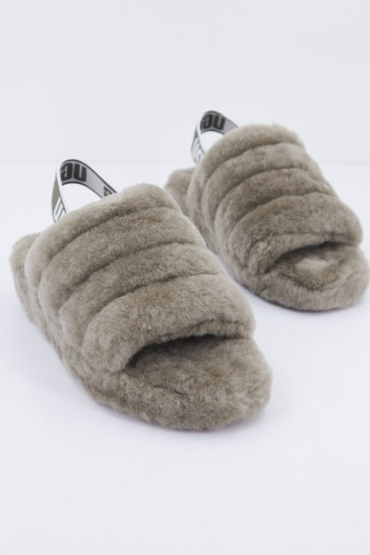 UGG FLUFF YEAH SLIDE en color BURNTOLIVE  (2)