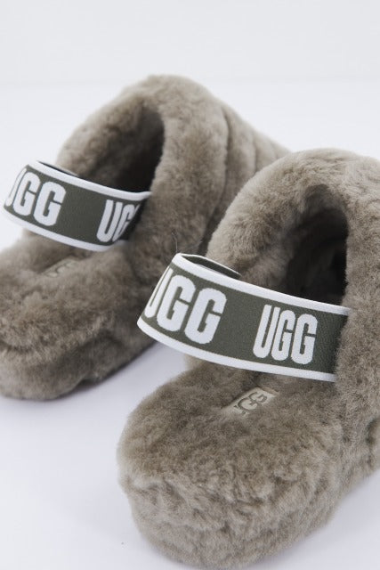 UGG FLUFF YEAH SLIDE en color BURNTOLIVE  (3)