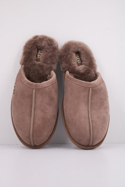UGG SCUFF en color CARIBOU  (3)