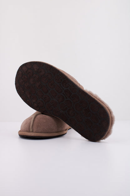 UGG SCUFF en color CARIBOU  (5)