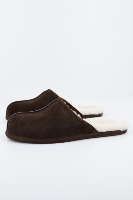 UGG SCUFF en color ESPRESSO  (1)