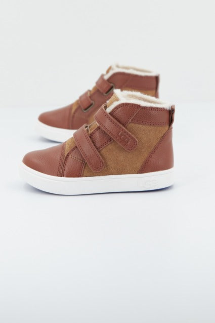 UGG T RENNON II en color CHESTNUT  (1)