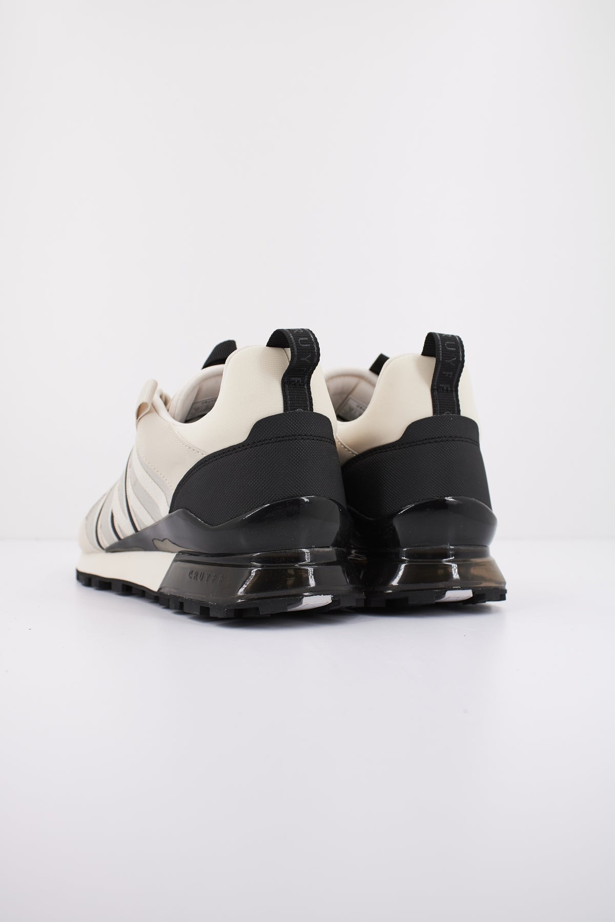 CRUYFF FEARIA en color CREAMBLACK  (3)