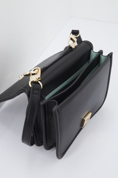 V IPERION FLAP BAG en color NERO  (4)